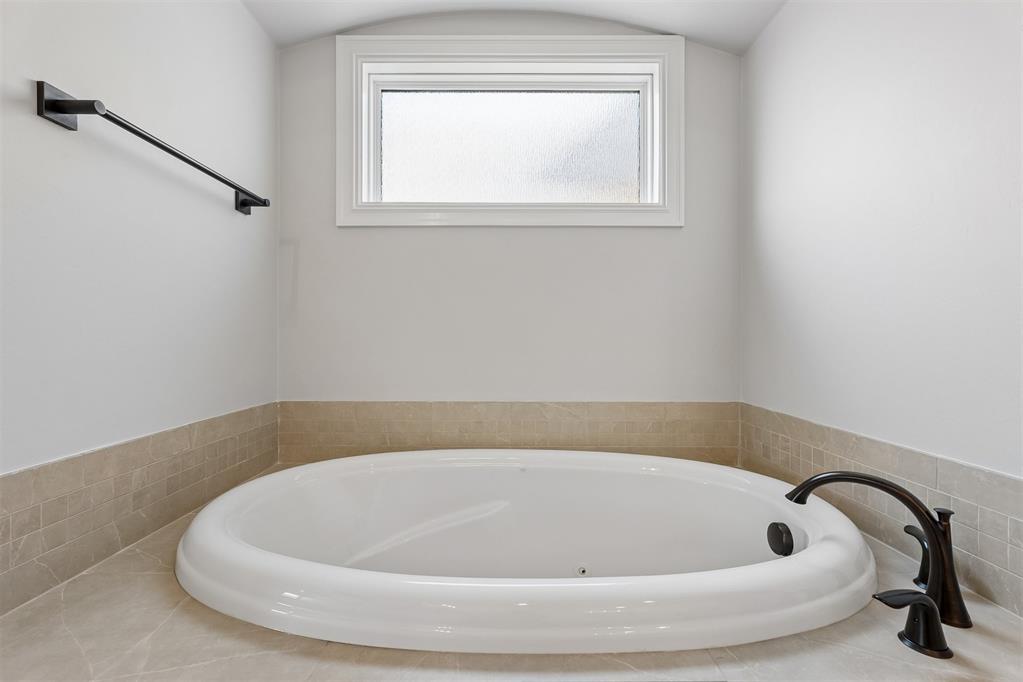 15504 Bergman Circle Property Photo 28