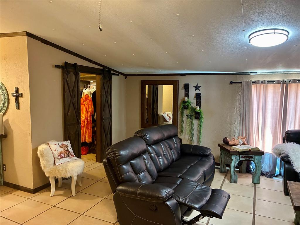21508 S Frontage Road Property Photo 13