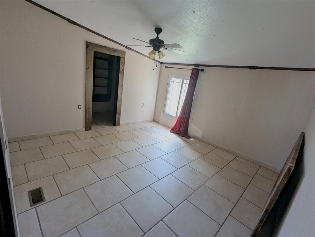 21508 S Frontage Road Property Photo 16