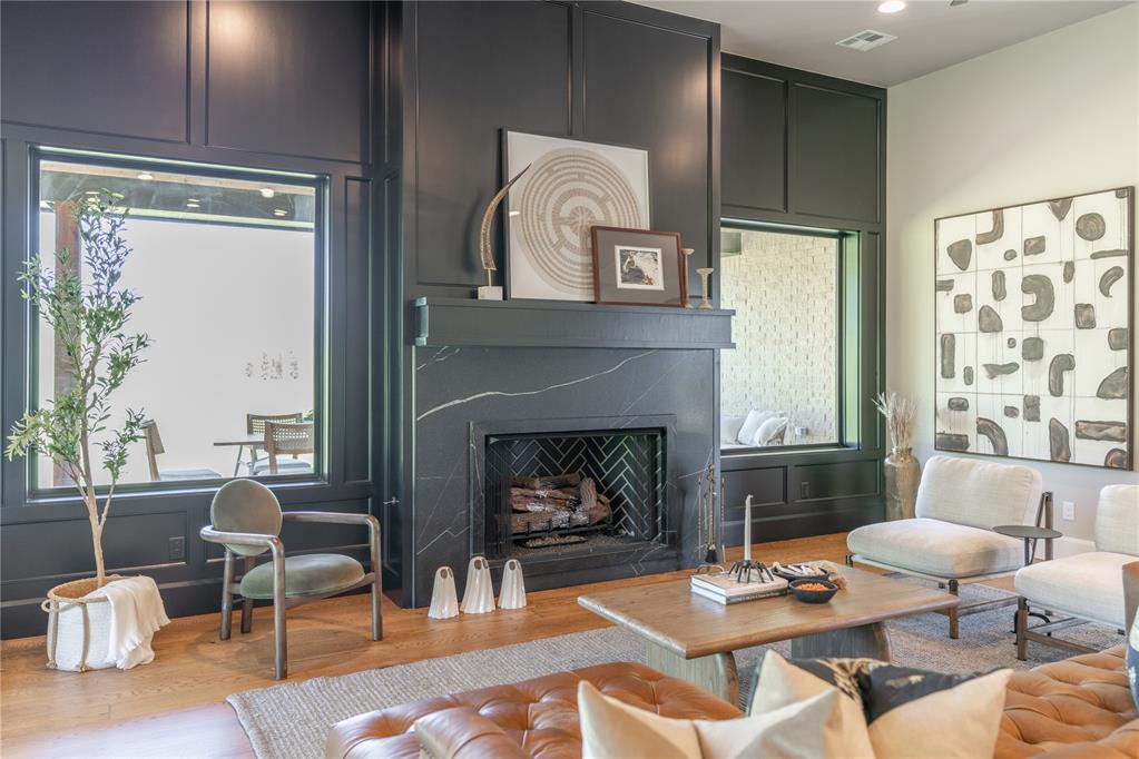 6017 Royal Abbey Court Property Photo 4