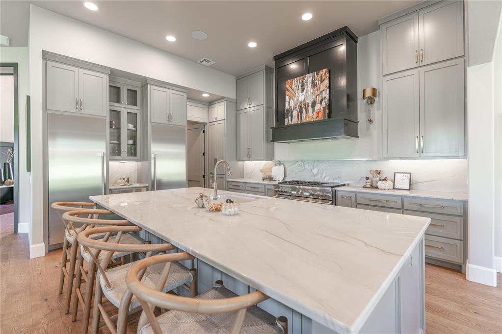 6017 Royal Abbey Court Property Photo 6