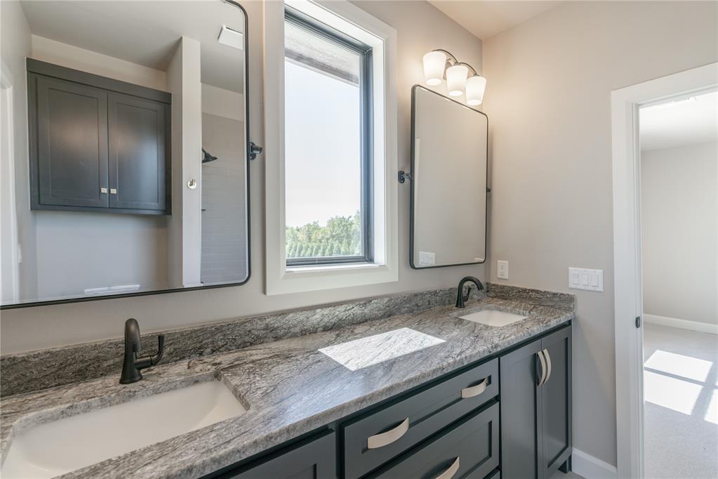 6017 Royal Abbey Court Property Photo 32