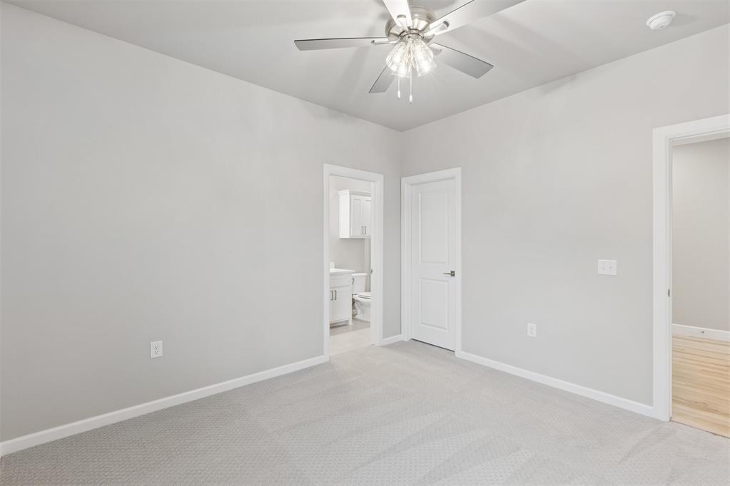 546 Paris Avenue Property Photo 35
