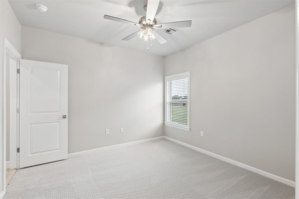 546 Paris Avenue Property Photo 36
