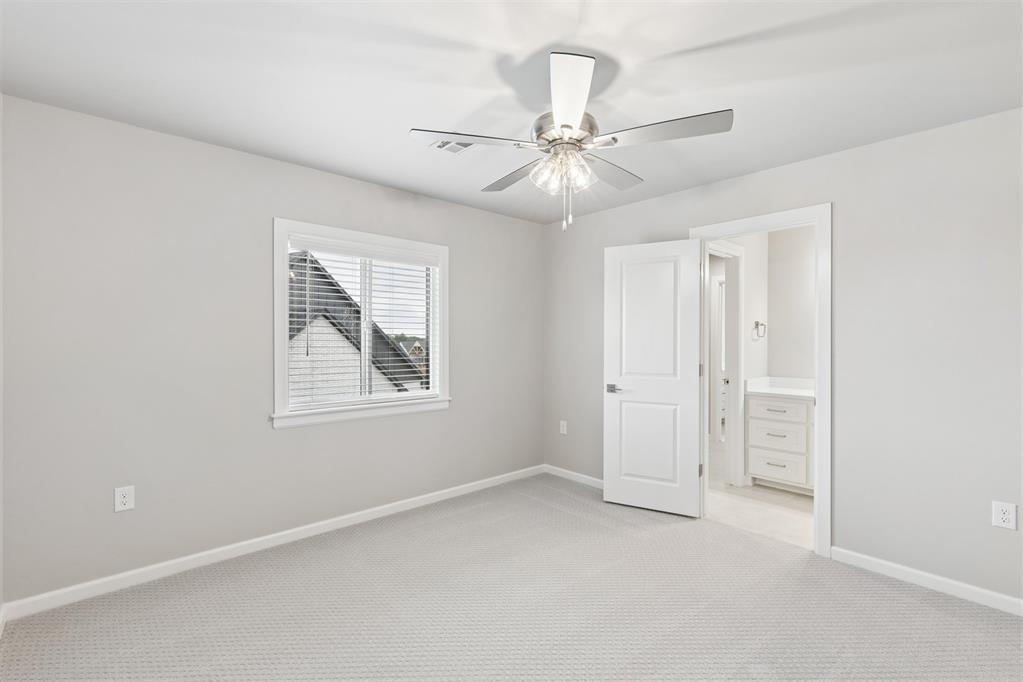 546 Paris Avenue Property Photo 42