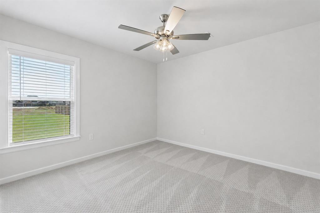 478 Paris Avenue Property Photo 31