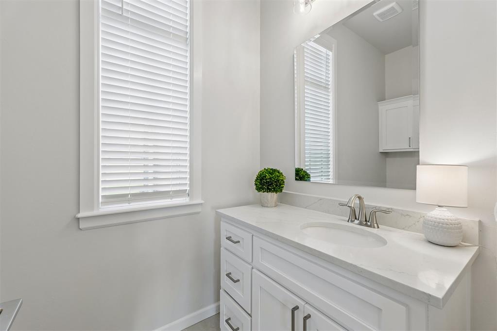 478 Paris Avenue Property Photo 34