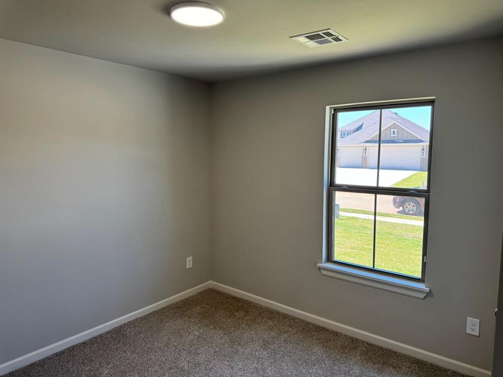 628 Honey Springs Lane Property Photo 16