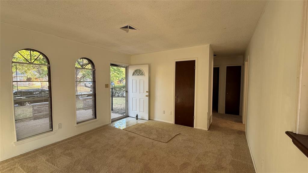 1622 Southern Heights Ave. Drive Property Photo 2