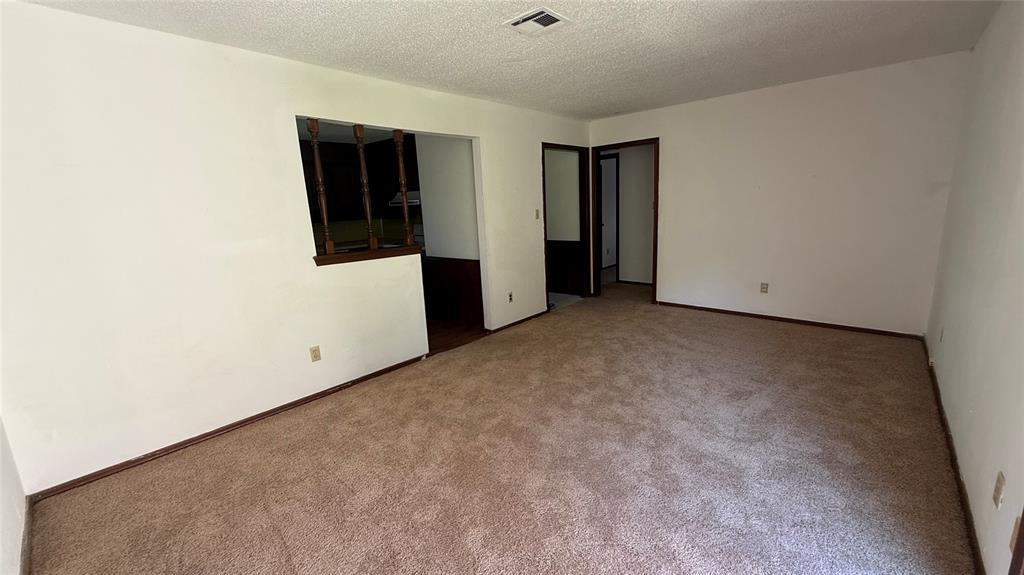 1618 Briarcliff Court Property Photo 2