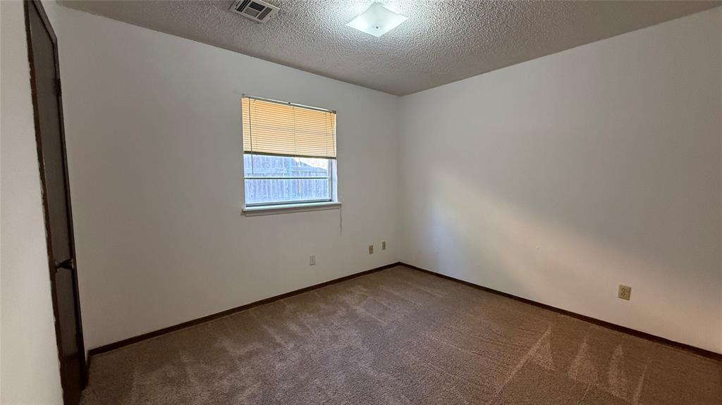 1618 Briarcliff Court Property Photo 7