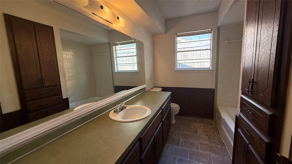 1618 Briarcliff Court Property Photo 8