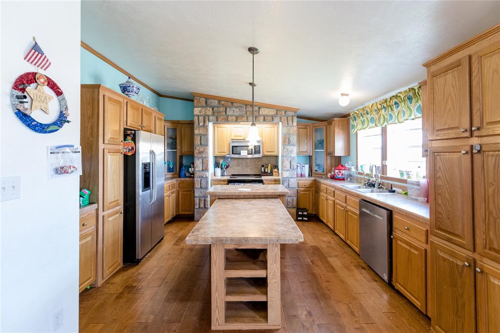 21238 Highway 73 Property Photo 4