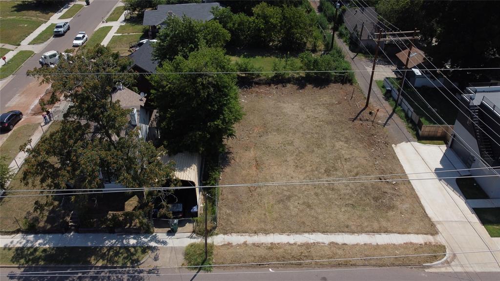 814 N Douglas Avenue Property Photo 1