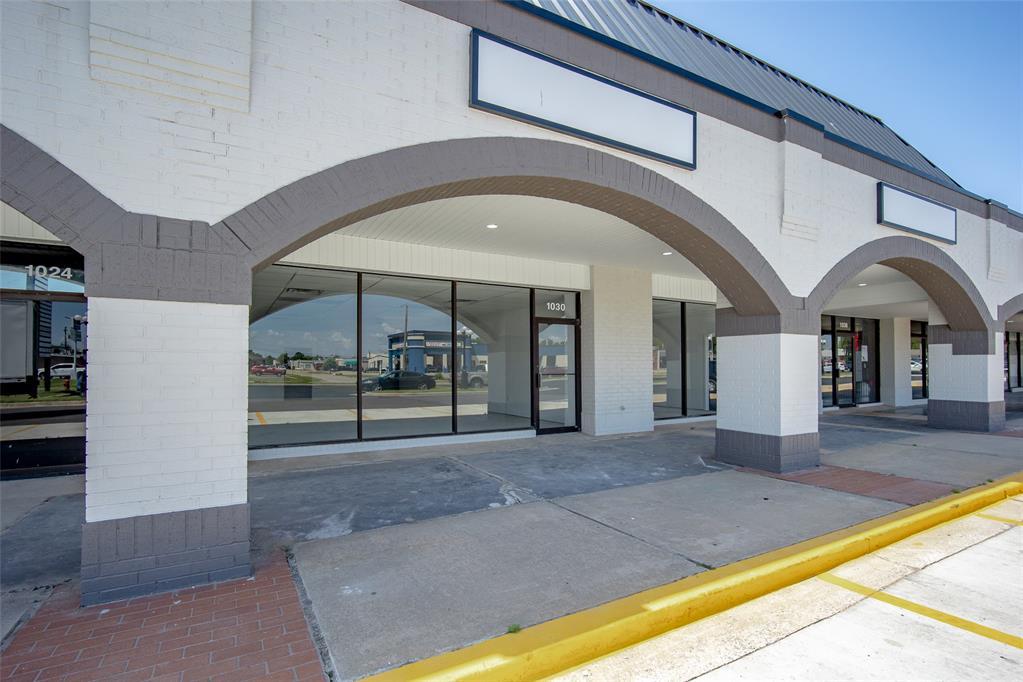 1030 N Flood Avenue 1030 Property Photo 1