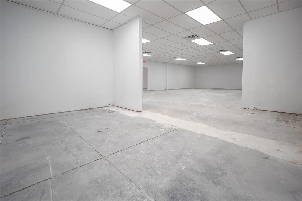 1030 N Flood Avenue 1030 Property Photo 11