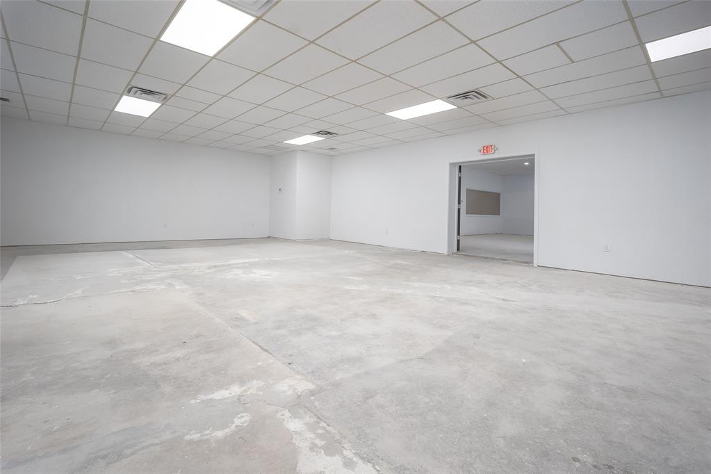1030 N Flood Avenue 1030 Property Photo 13