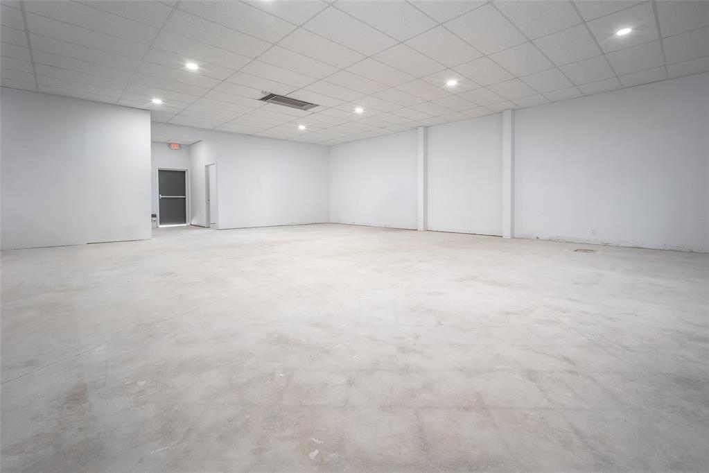 1030 N Flood Avenue 1030 Property Photo 15