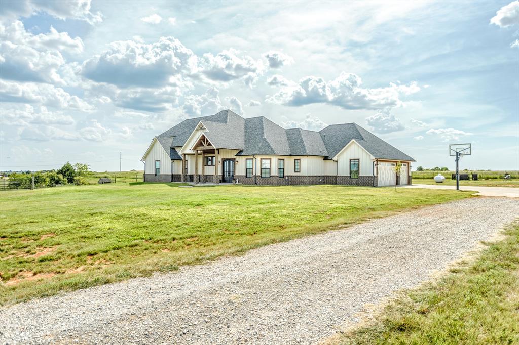 1330 County Street 2927 Property Photo 3