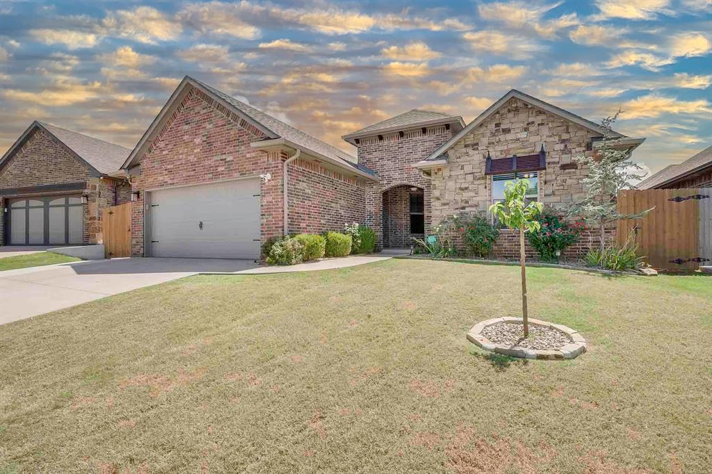 928 NW 191st Street Property Photo 1