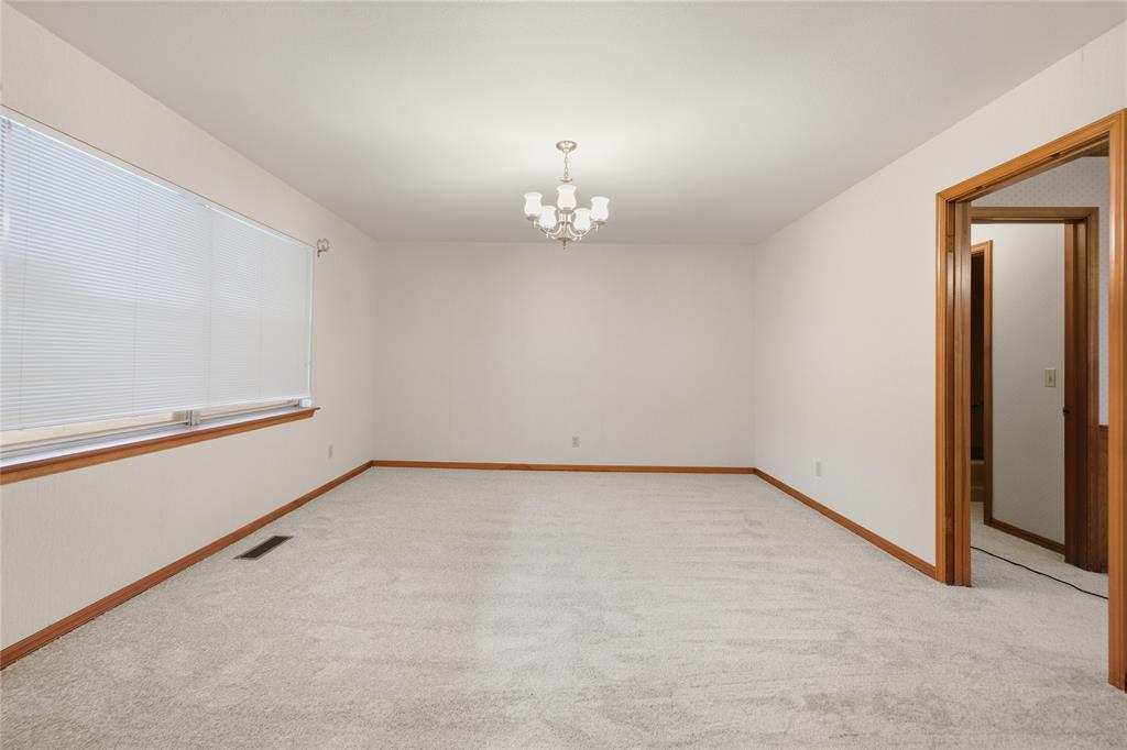 4112 Nw 60th Street Property Photo 6