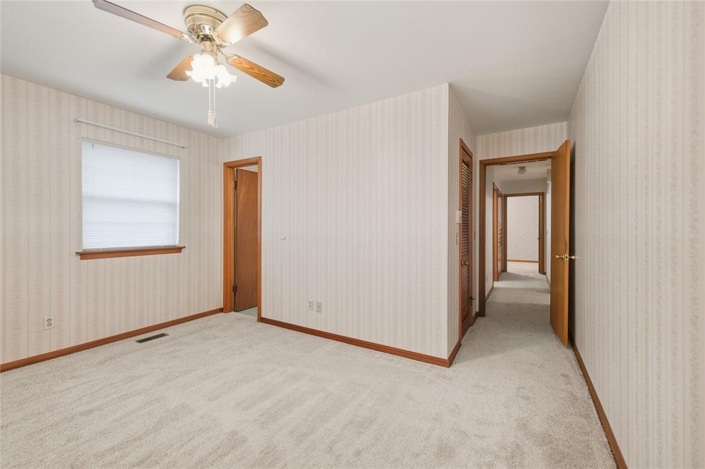 4112 Nw 60th Street Property Photo 17