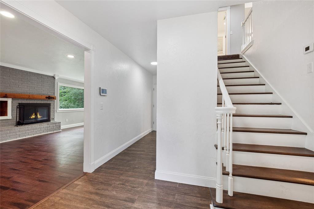 817 Ne 61 Street Property Photo 4