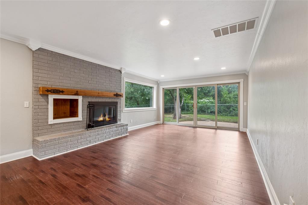 817 Ne 61 Street Property Photo 5