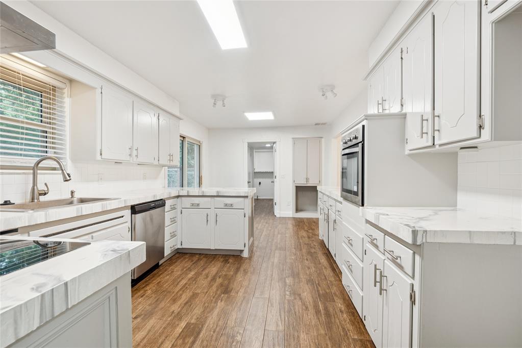 817 Ne 61 Street Property Photo 12