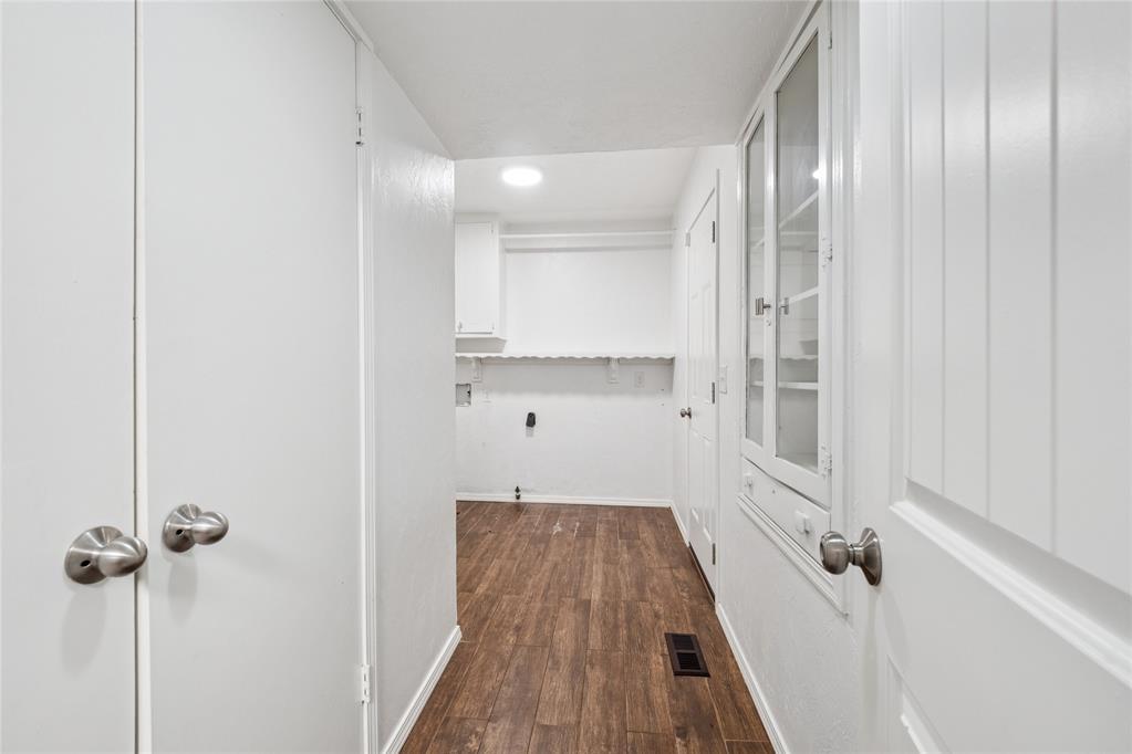 817 Ne 61 Street Property Photo 24