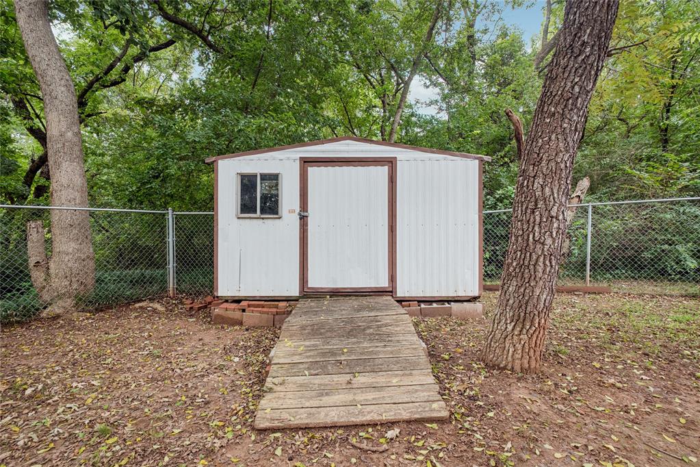 817 Ne 61 Street Property Photo 29