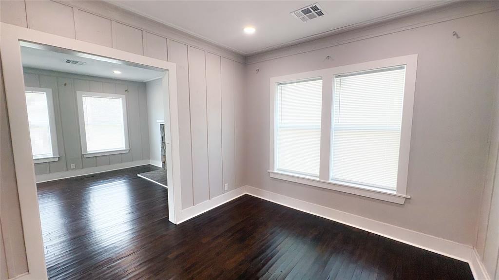 218 Sw B St Sw Street Property Photo 8