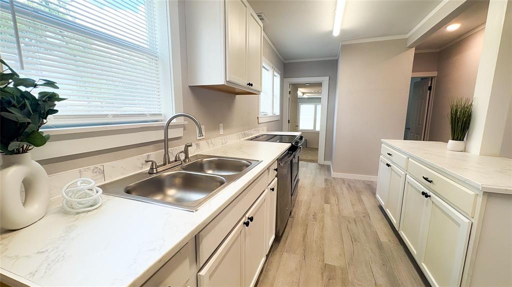 218 Sw B St Sw Street Property Photo 12