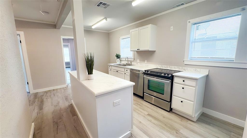 218 Sw B St Sw Street Property Photo 14