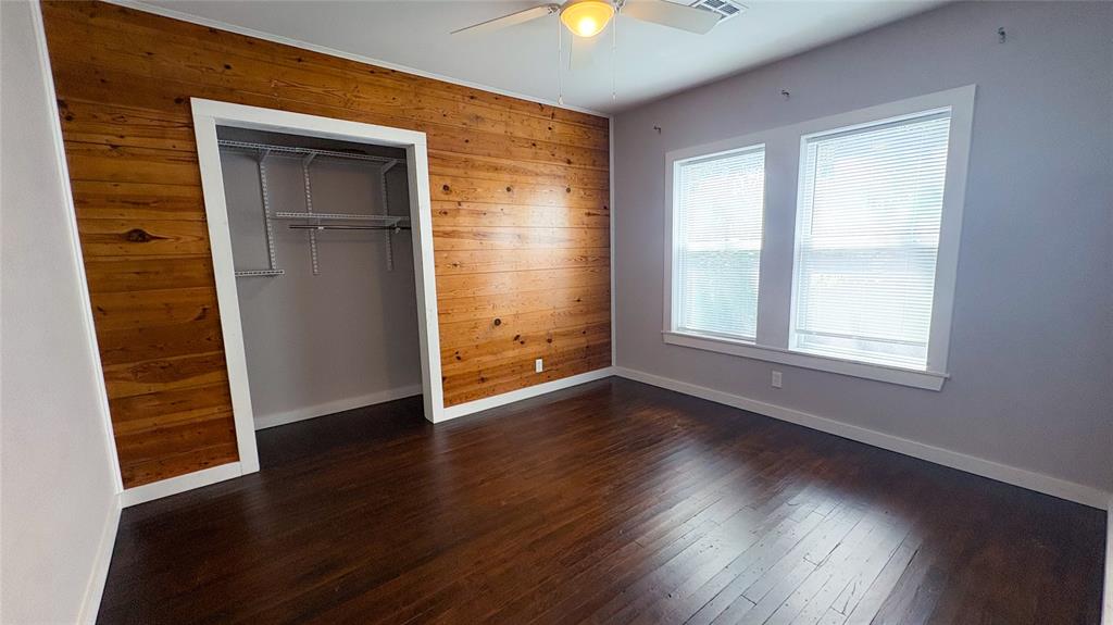 218 Sw B St Sw Street Property Photo 15