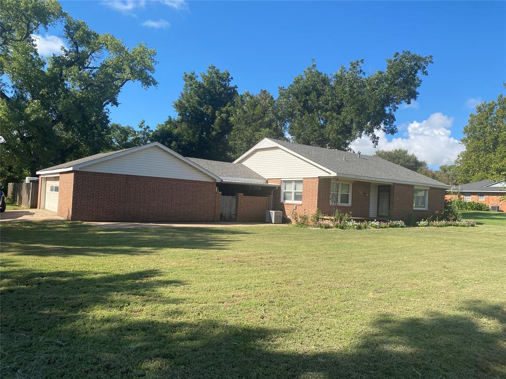 1204 W C Avenue Property Photo 1