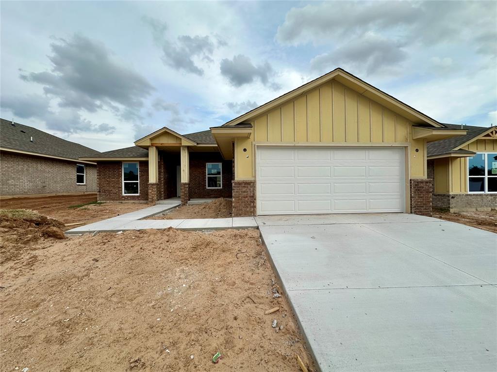 1100 Redwood Creek Drive Property Photo 1