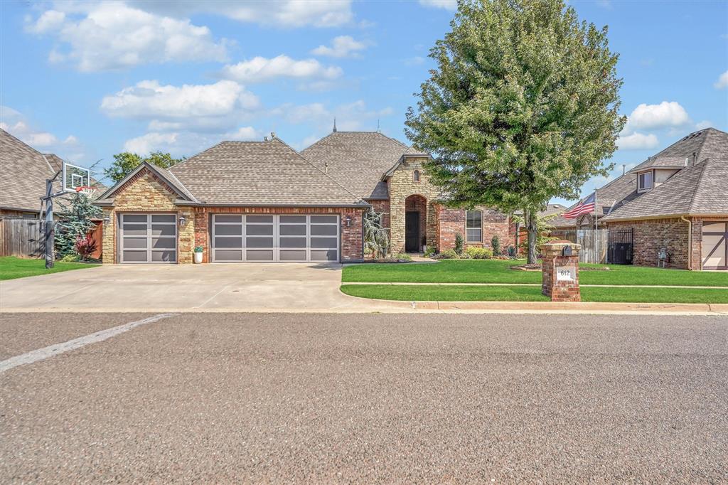 612 Old Home Place Property Photo 3