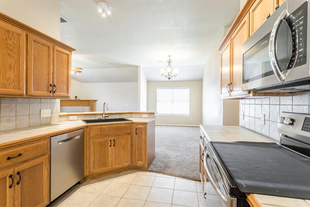 1848 N Parkridge Drive Property Photo 5