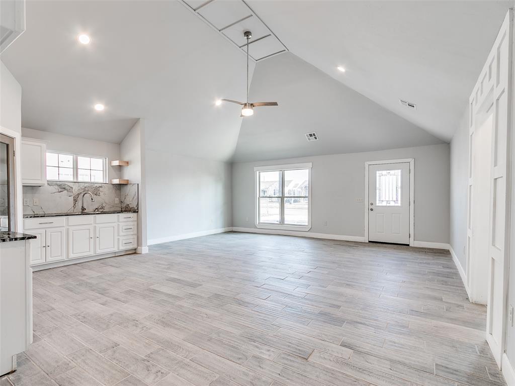 3215 S Harvey Boulevard Property Photo 8