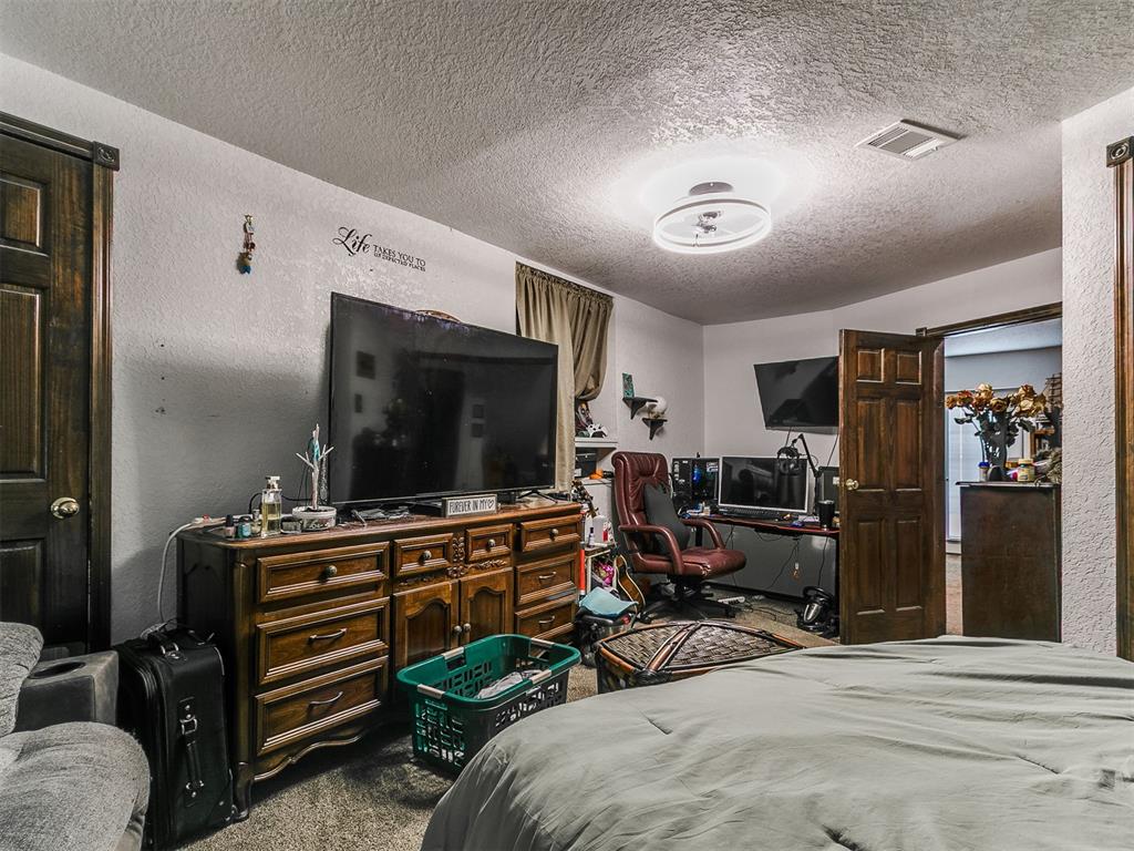 13 Southcliff Property Photo 29