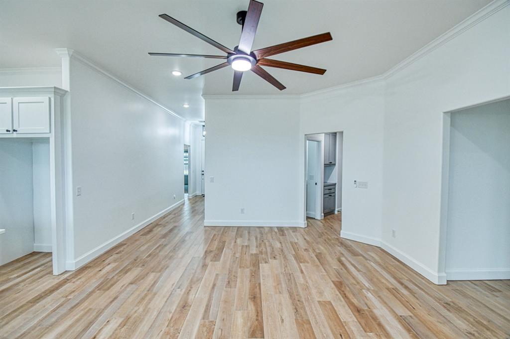 2712 Dunham Drive Property Photo 8