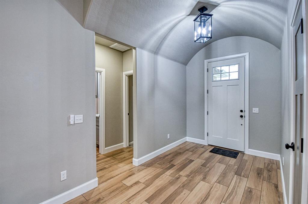 2728 Dunham Drive Property Photo 20