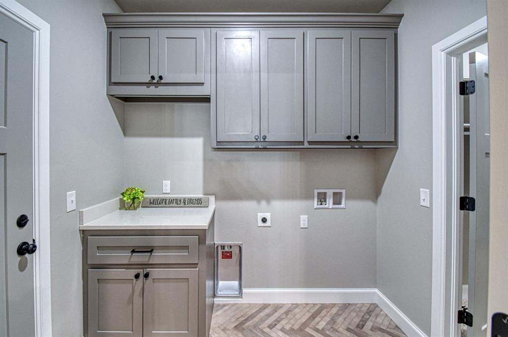 2728 Dunham Drive Property Photo 41