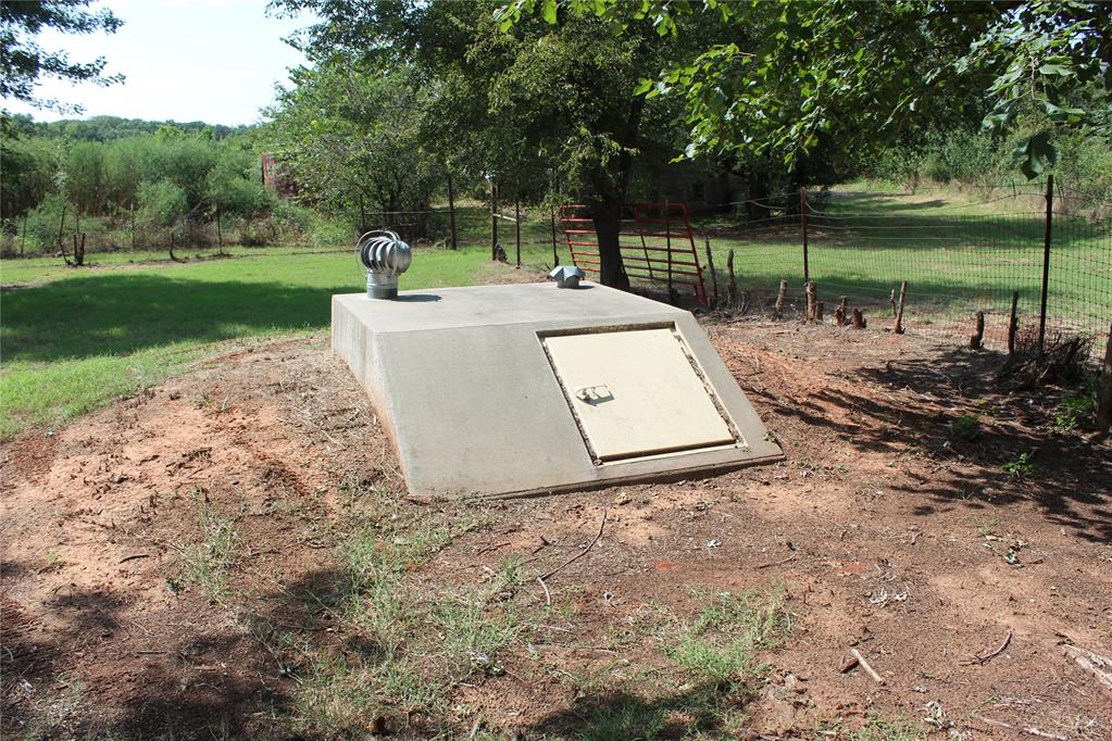 910183 S 3380 Road Property Photo 11