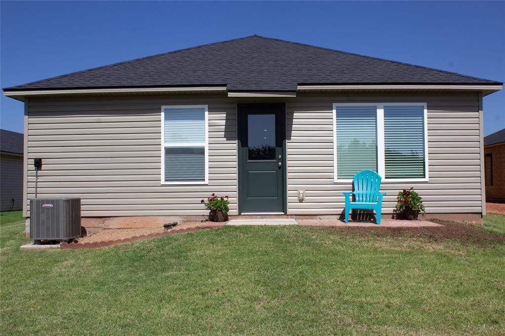 1201 N Stallion Drive Property Photo 4