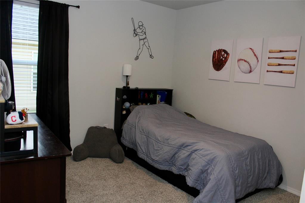 1201 N Stallion Drive Property Photo 8