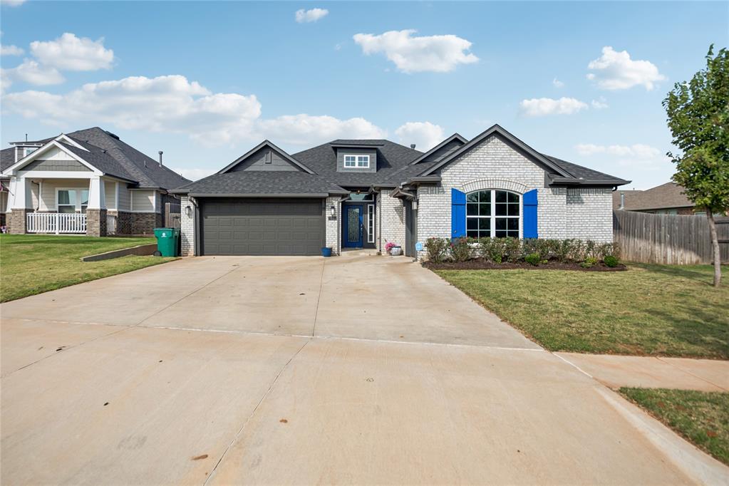 609 Firefork Avenue Property Photo 2