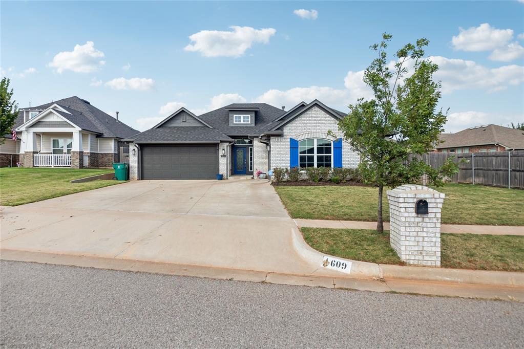 609 Firefork Avenue Property Photo 3