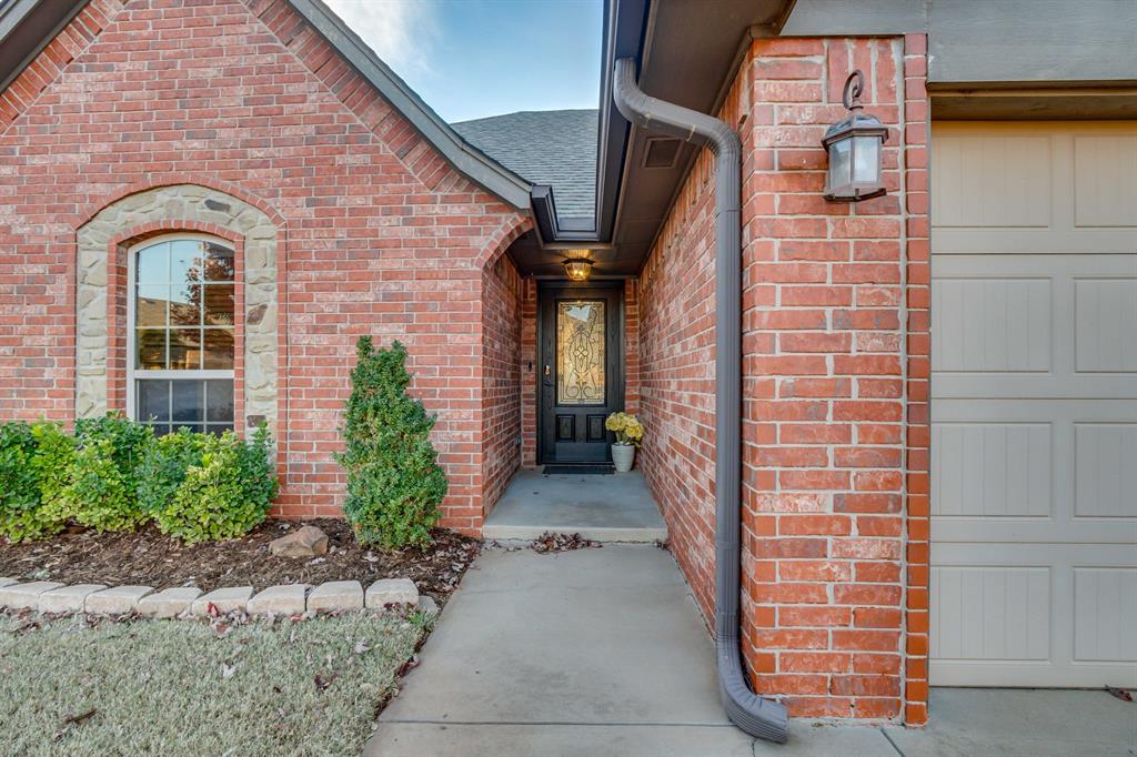 18229 Bridlington Drive Property Photo 1